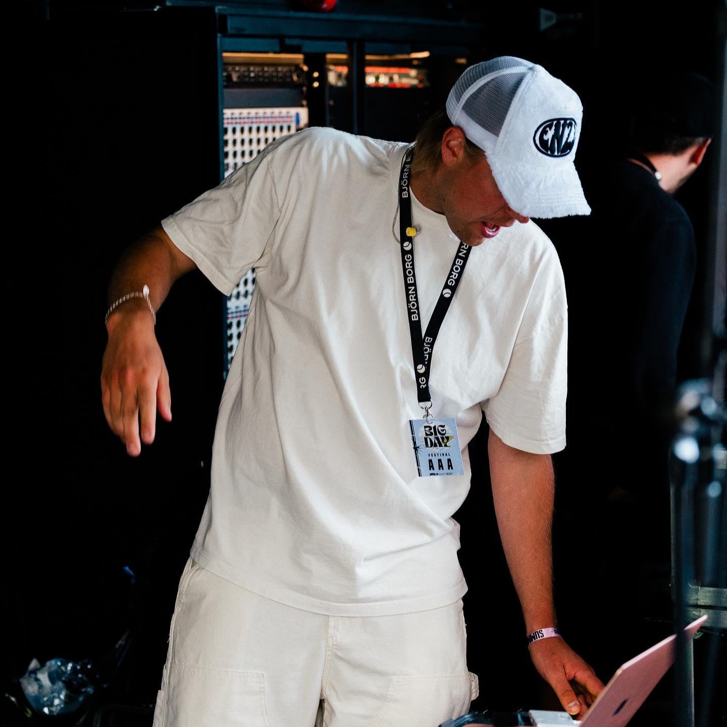 "ENZI" White Cap
